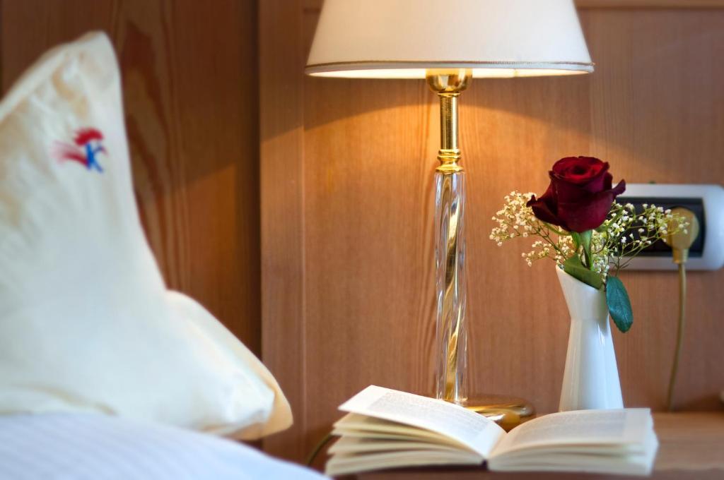 Hotel Kronplatz Olang Стая снимка