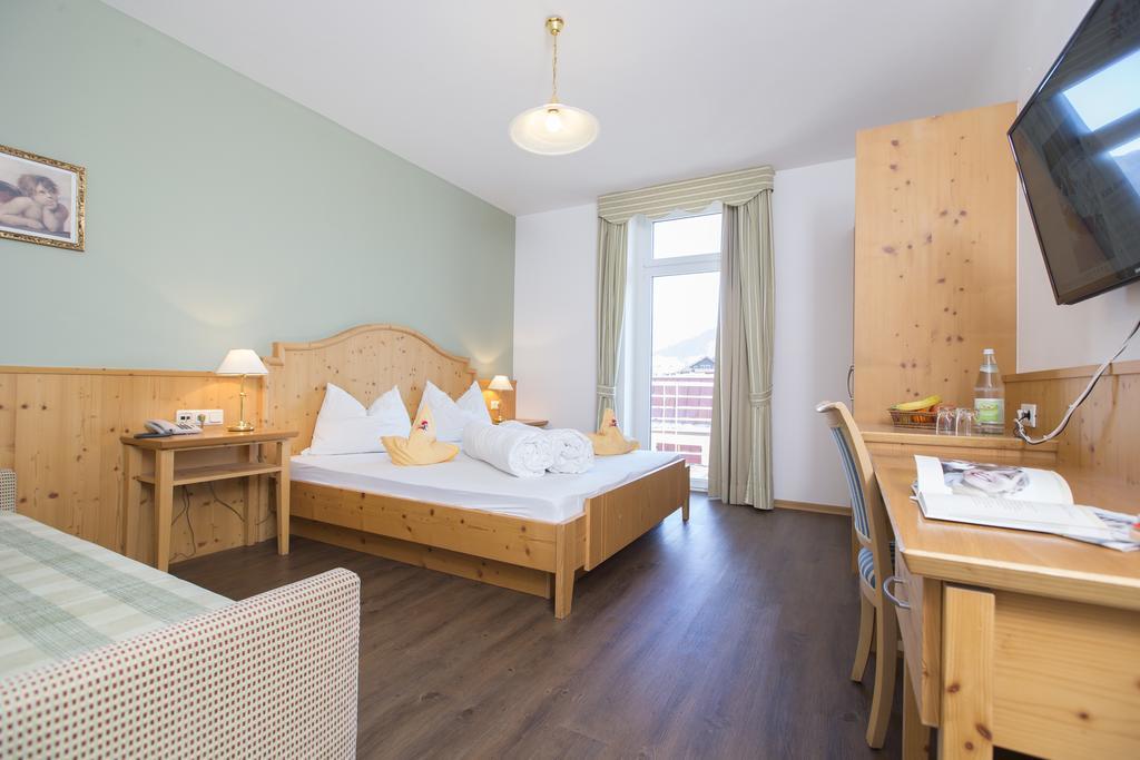 Hotel Kronplatz Olang Екстериор снимка