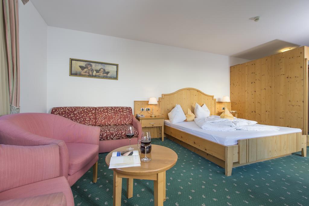 Hotel Kronplatz Olang Екстериор снимка
